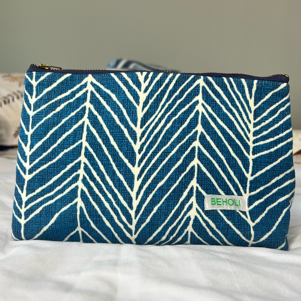 Beholi | Zippered Cosmetic Bag | Blue and White